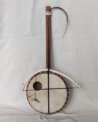 Njarka violin instrument