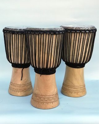 Medium djembe 25