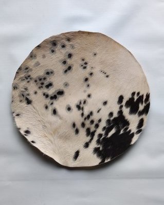 Semi thick drum cow / steer skin with hair M