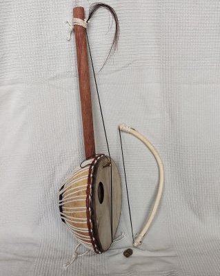 Njarka violin instrument