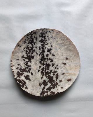 Semi thick drum cow / steer skin with hair S