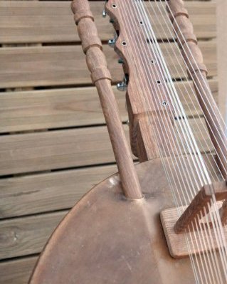Kora instrument 21 strings